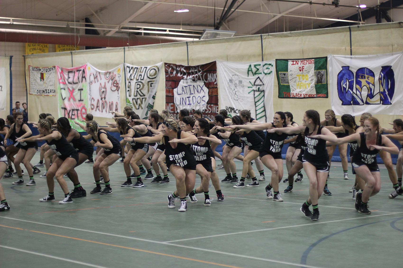 Homecoming 2016 Yell Competition