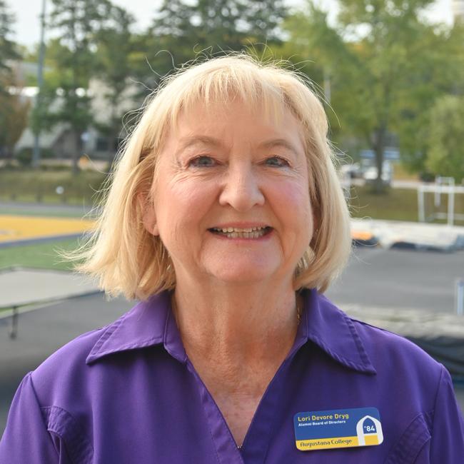Lori Dryg '84