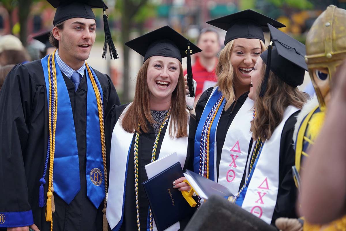 Commencement 2019 in photos, video Augustana College