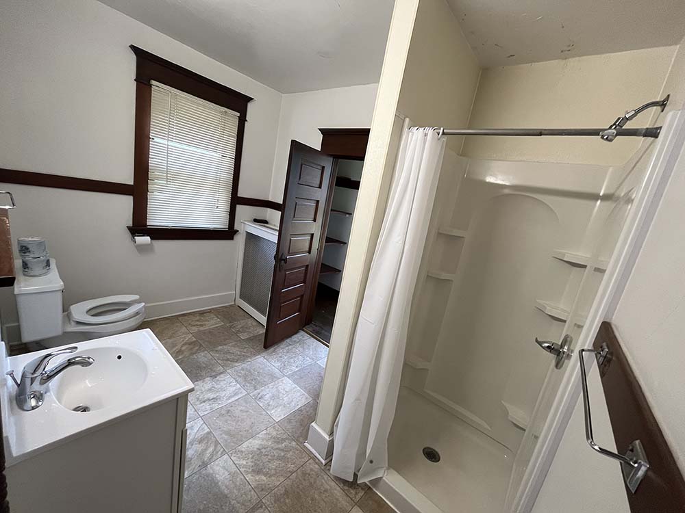 Hansen upstairs bathroom