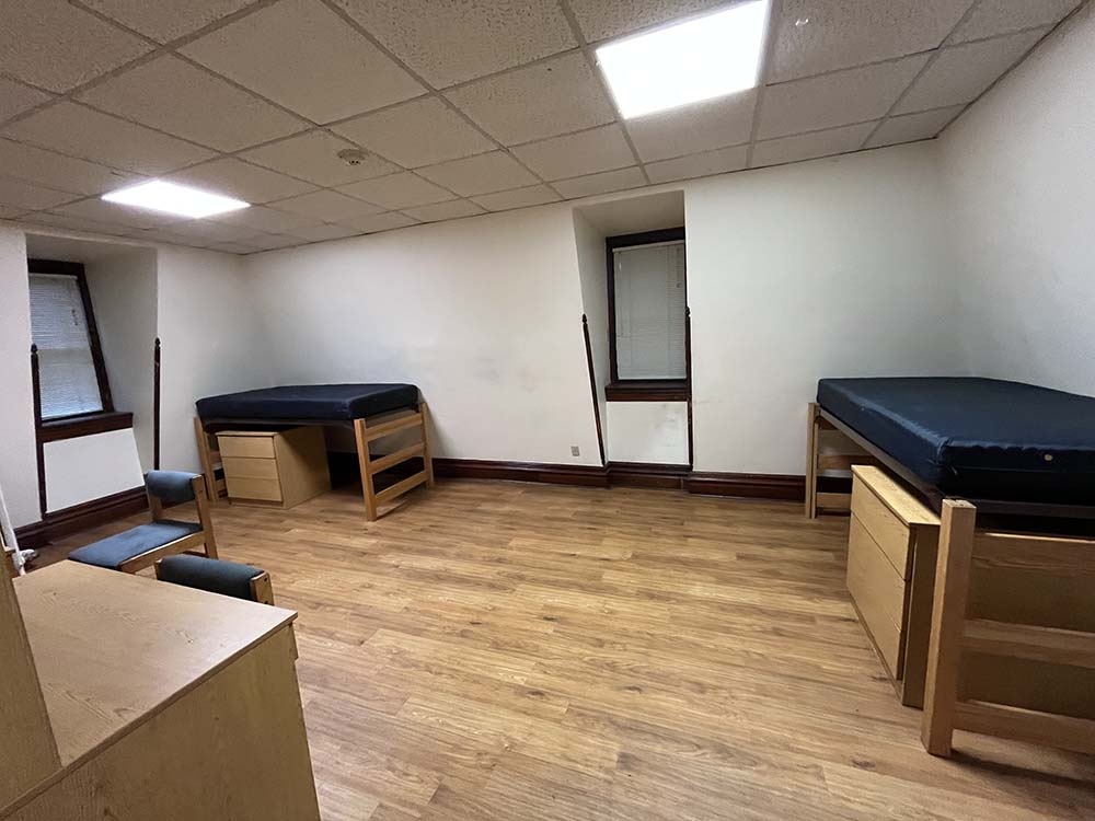 House on the Hill, apartment 301