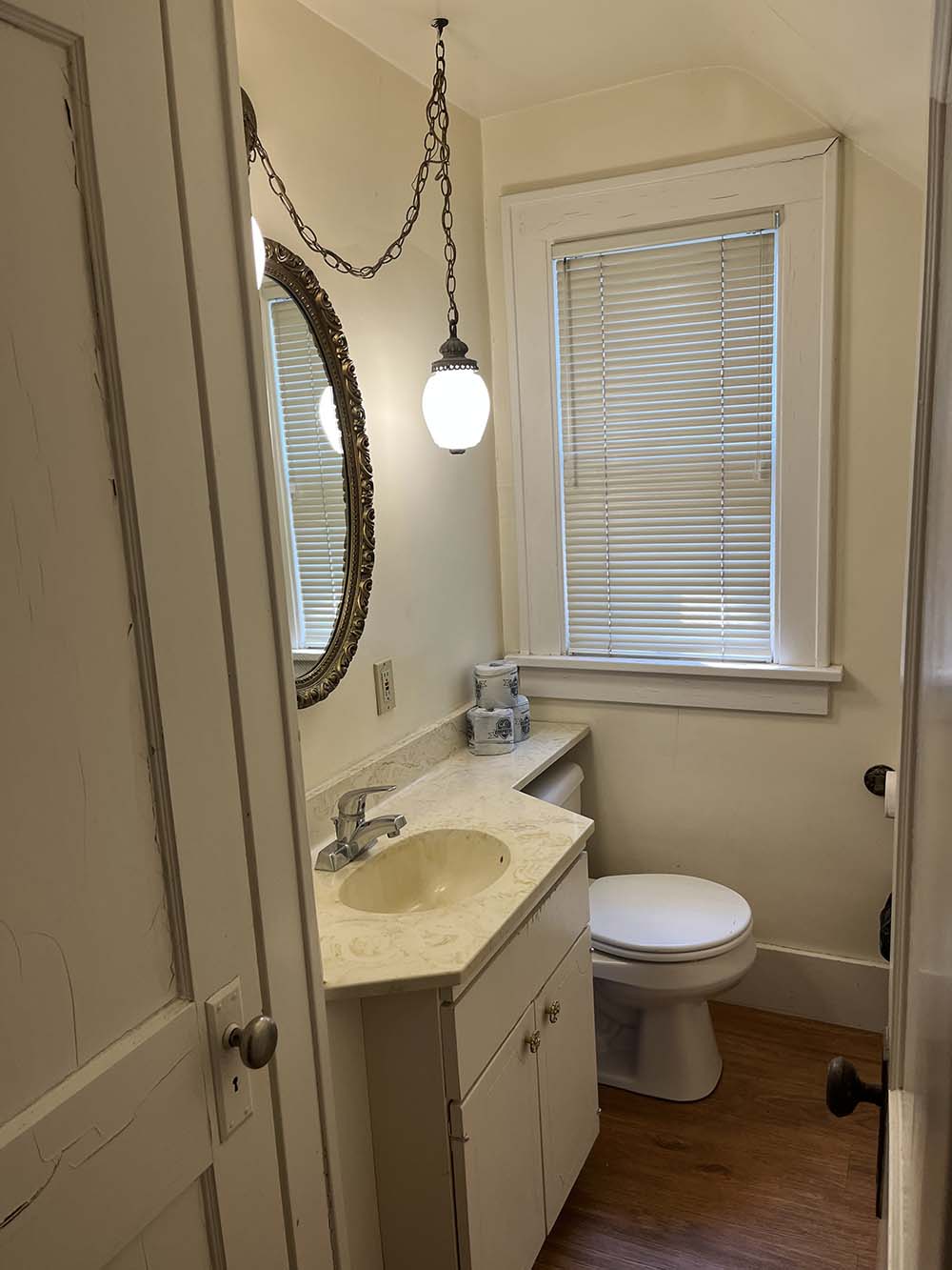 Levander bathroom