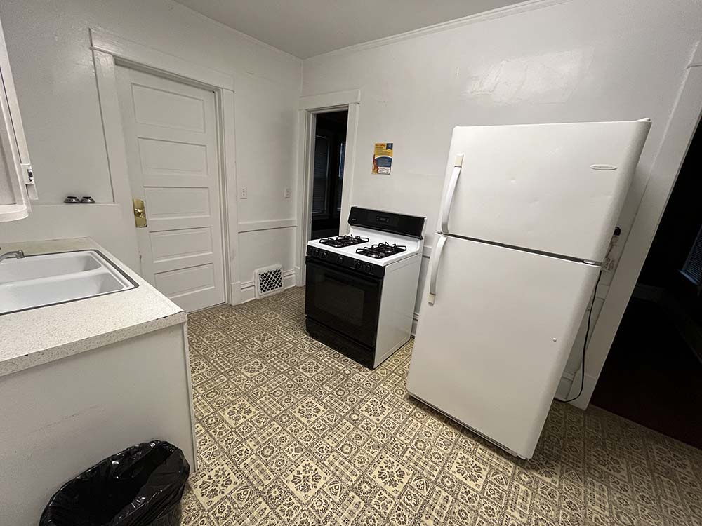 Loki A, kitchen