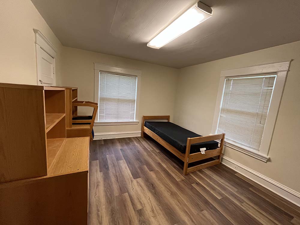 Moberg bedroom #2