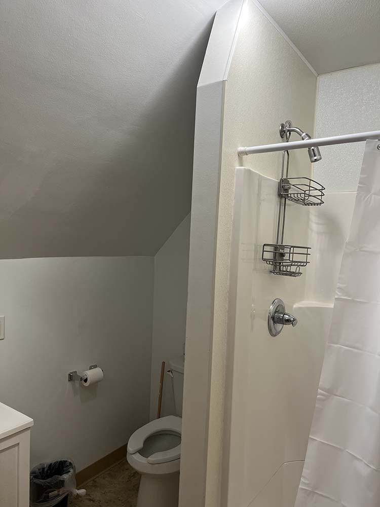 Thor bathroom