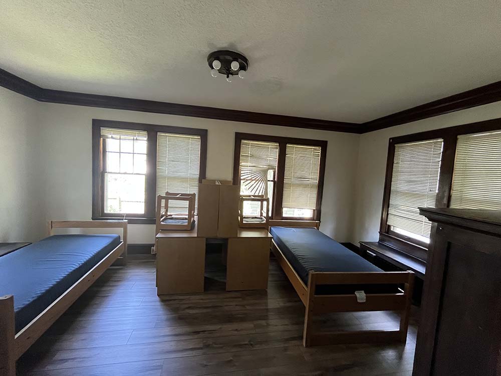 Tredway bedroom 1