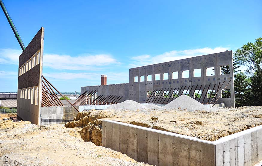 Lindberg Center construction on schedule | Augustana College