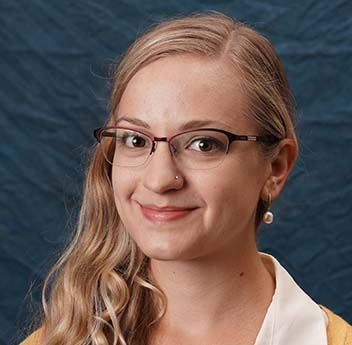 Lisa R. Huntsha