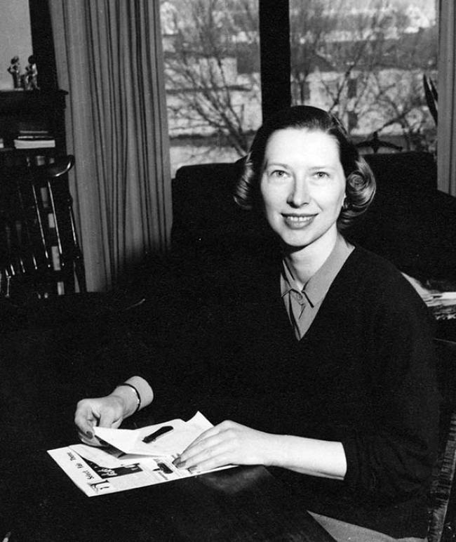 Dean Betsey Brodahl ’44